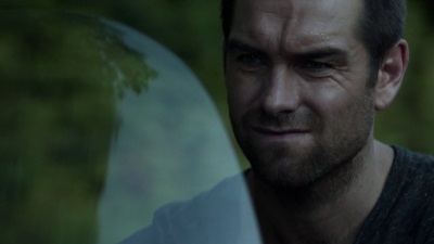 S01E01