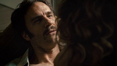 S01E01