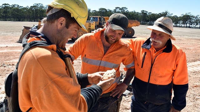 Australie La Ruée Vers L Or Saison 5 Australie, La Ruée Vers l'Or • Saison 5 • Série TV